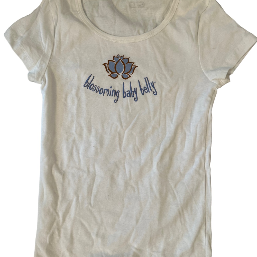 NWT Maternity Tee size S Blossoming Baby Belly White TShirt - Picture 2 of 4